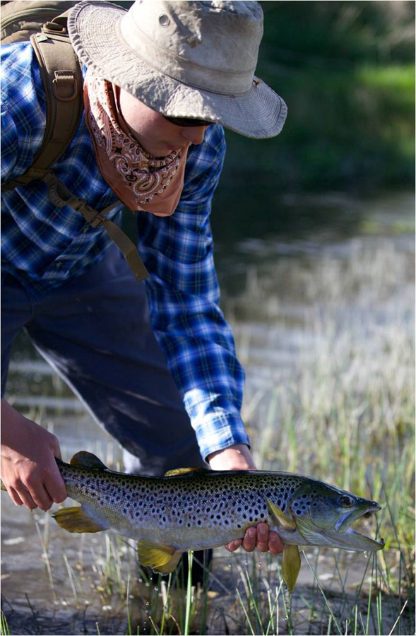 110 Snowy mountain fly fishing