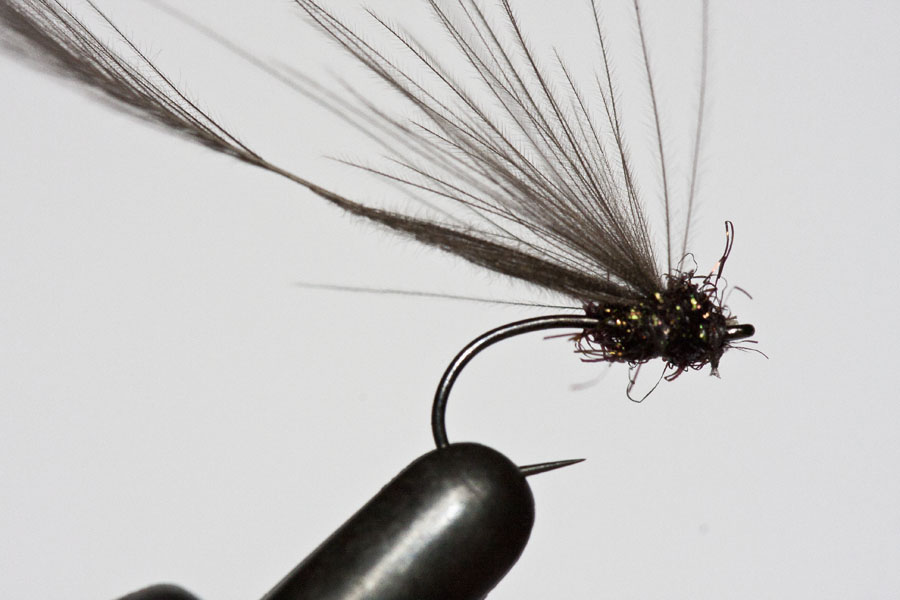 114 TYING THE MIRAGE DRY FLY 4