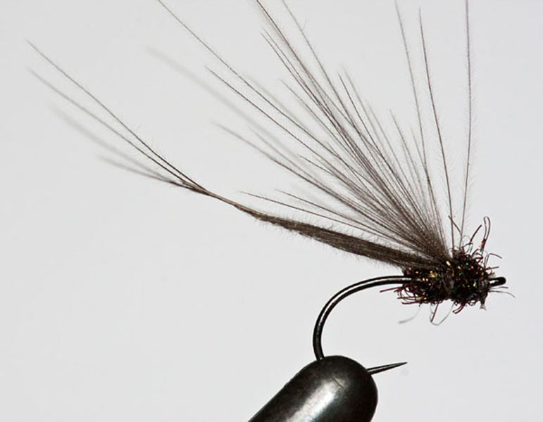 1 115 TYING THE MIRAGE DRY FLY 5