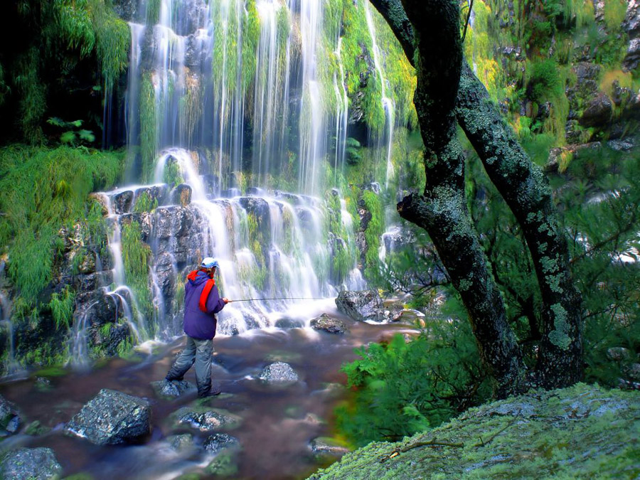 15 Waterfall slow shutter 2