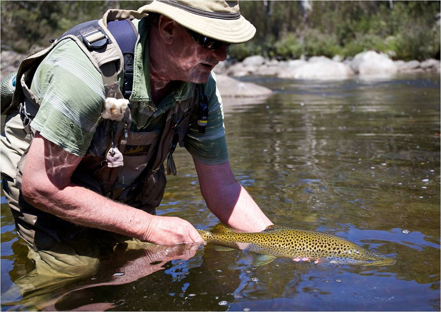 A modern take on stillwater fly-fishing in South Africa and six flies to do  it with - TomSutcliffe - The Spirit of Fly Fishing