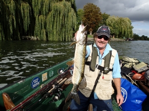 PIKE ON THE THAMES WITH MARK ANDERSON - Text and photos by Clem Booth