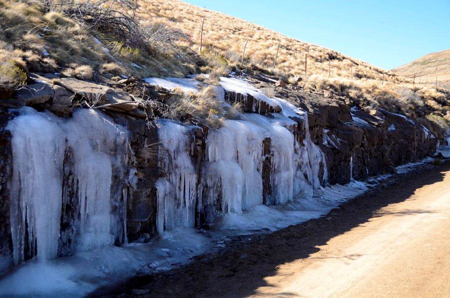 Bobbejaanskop_Naudes_Nek_Pass_2_July_2011_11h33