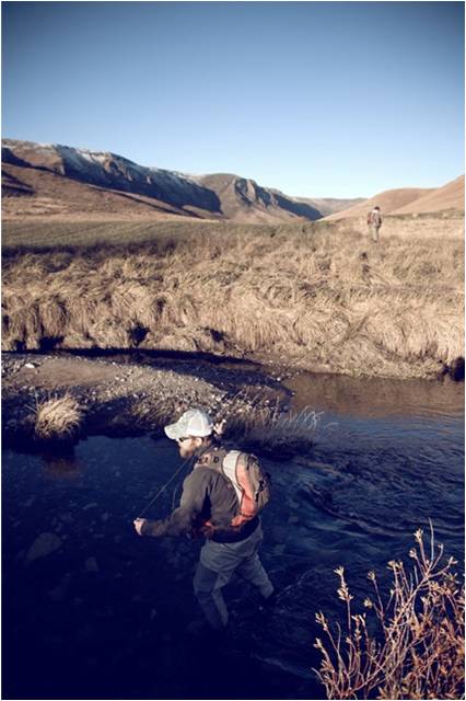 Rhodes_fly_fishing_in_winter_on_Coldbrook