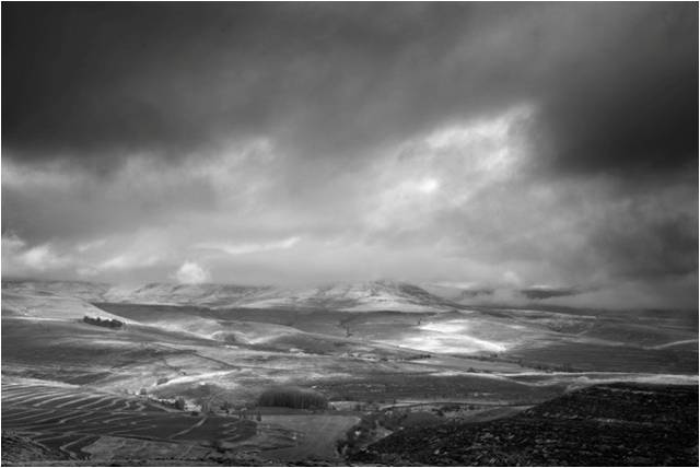 Rhodes_fly_fishing_in_winter_storm