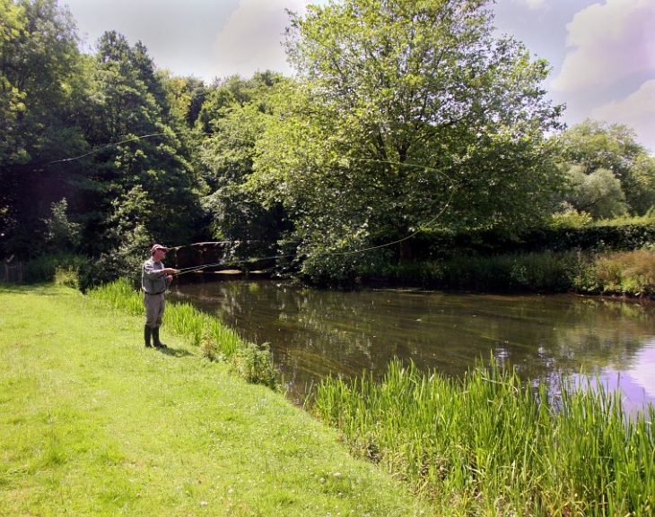 89 The Avon Bill Latham fishing